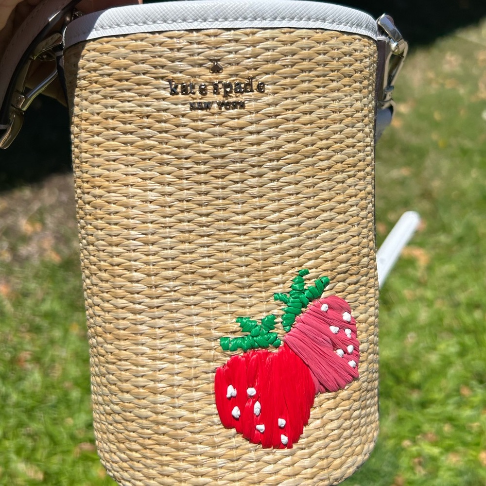 Kate Spade strawberry Raffia Bucket Picnic The Park Cylinder Crossbody fun bag